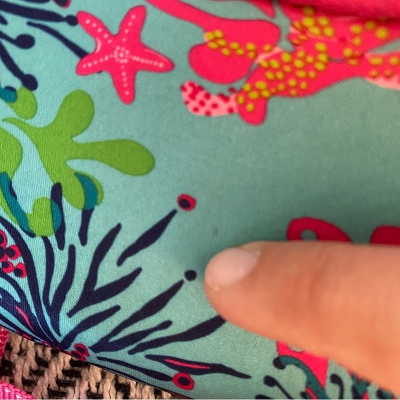 Lilly Pulitzer Vibrant Coral Reef Coral and Teal Clutch - Picture 6 of 7